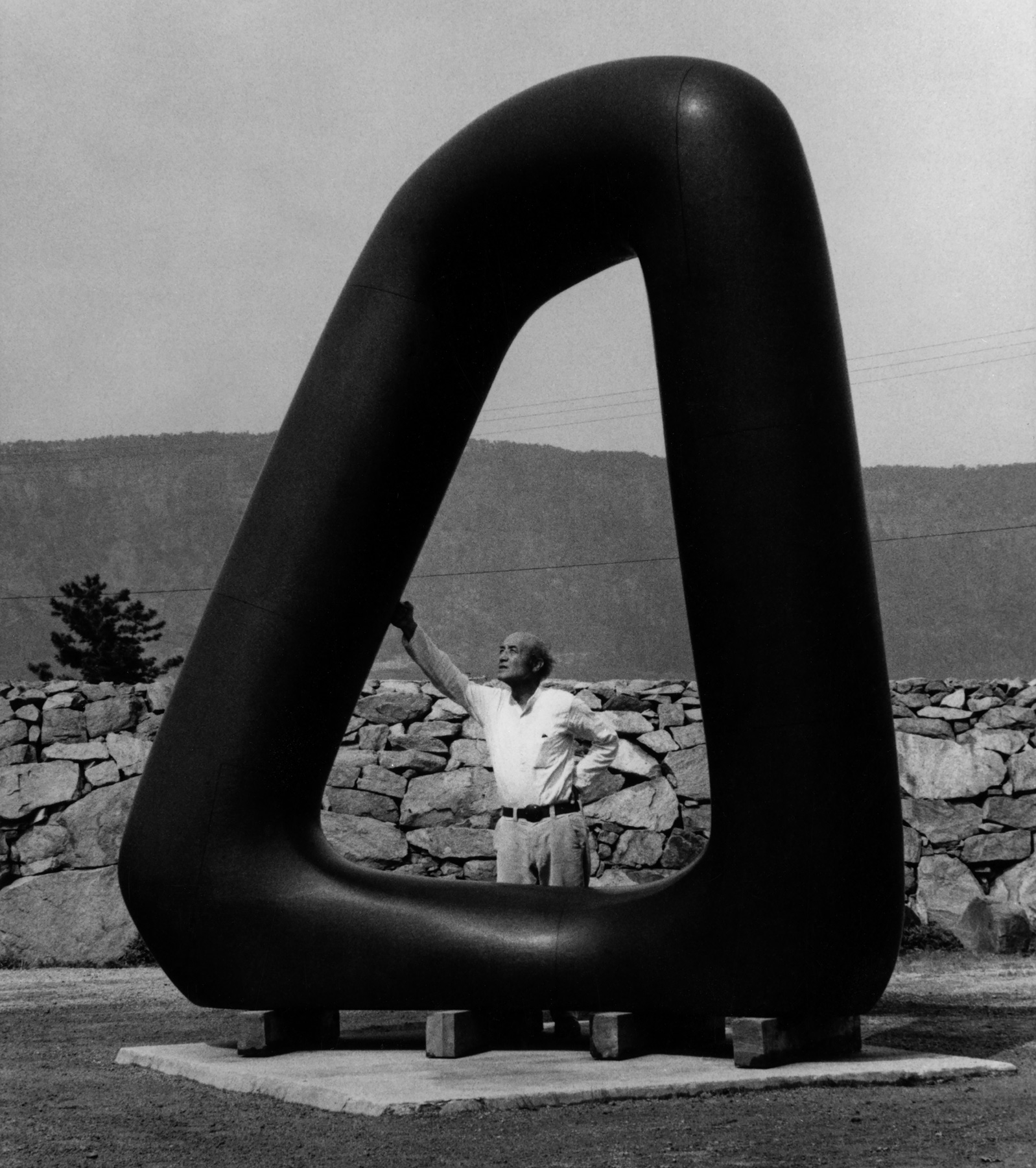 Seen and Unseen: Noguchi's Gateways - The Noguchi Museum